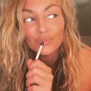 Meet your Posher, Christen